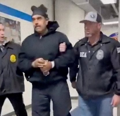 Заловеният венецуелски лидер Николас Мадуро и съпругата му Селия Флорес