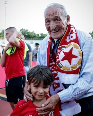 Академията на ЦСКА ще носи имено та Димитър Пенев Ето