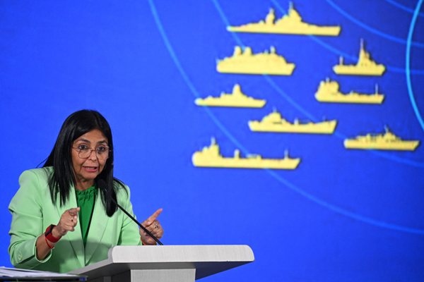 Временният президент на Венецуела Делси Родригес обяви 7 дневен траур