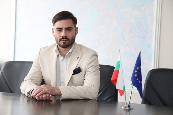 Областният управител на област София Стефан Арсов издаде заповед за