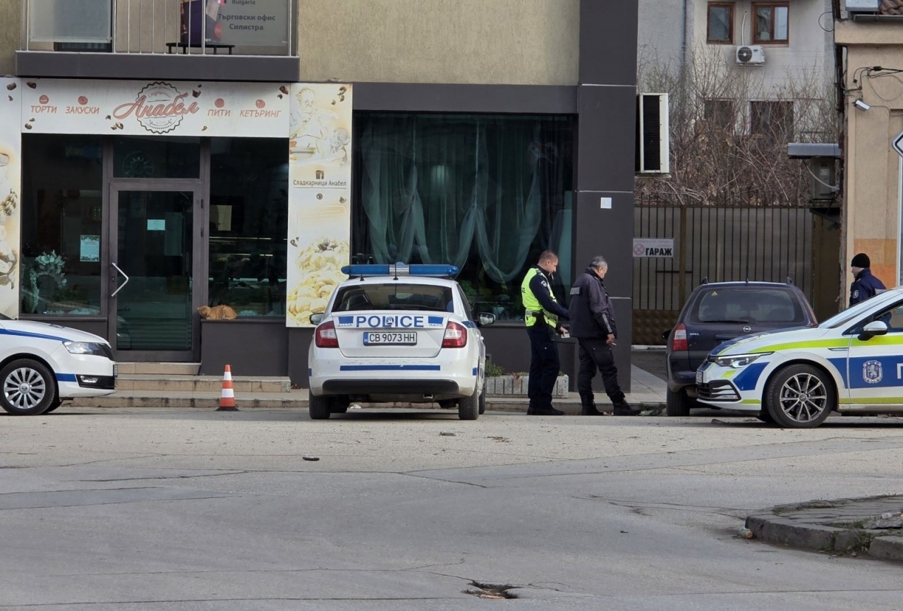 Екипи на Комисията за защита на конкуренцията извършват проверки на