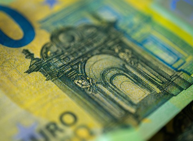 С навлизането на еврото у нас драстично се повишава рискът