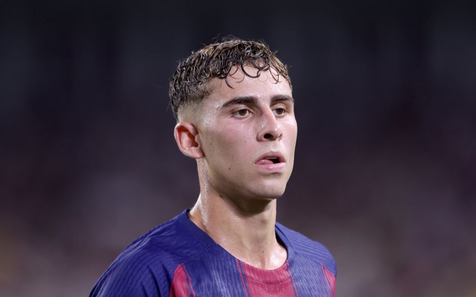 Английският гранд Челси поднови интереса си към полузащитника на Барселона