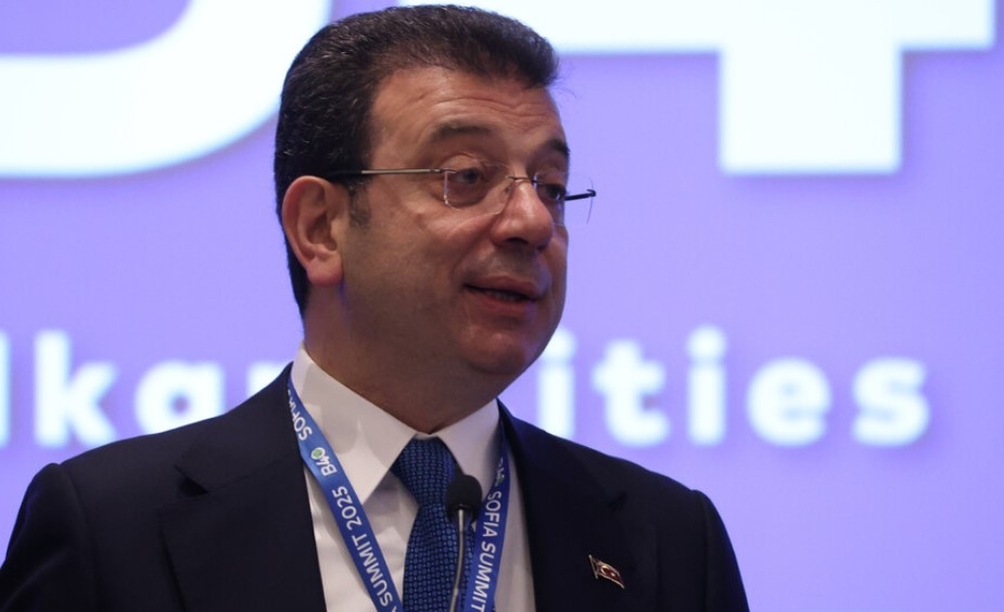 Съд в Турция удължи с решение днес ареста на кмета