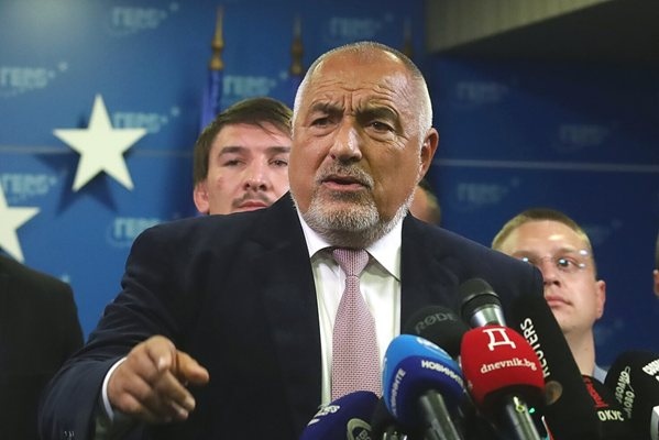 Големите антиправителствени протести през декември не са били платени обясни