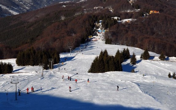 След редица колебания в температурите и снеговалежите зимата вече предлага