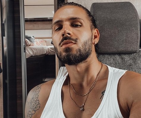 Преди първия си голям концерт в Арена София Папи Ханс