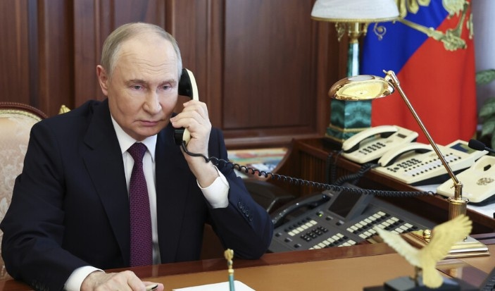 Руският президент Владимир Путин е провел телефонен разговор с израелския