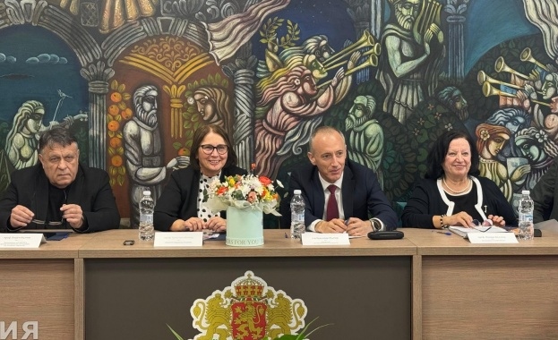 Стипендия от 665 евро месечно могат да получат най талантливите