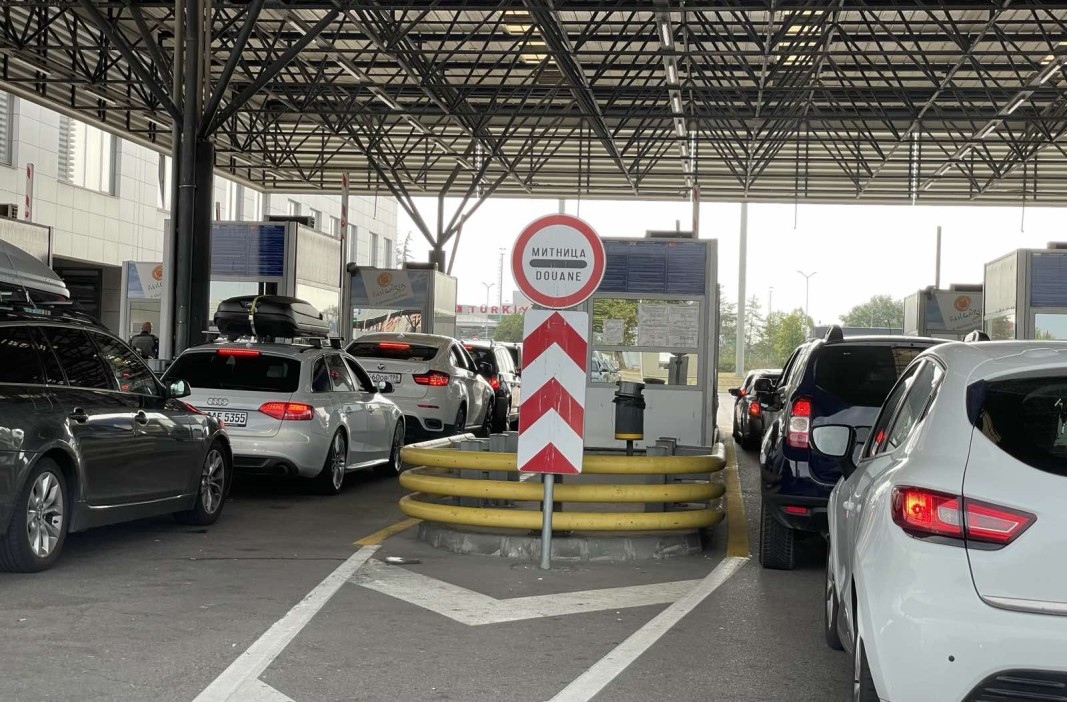 Трафикът е изключително интензивен на граничните контролно пропускателни пунктове ГКПП