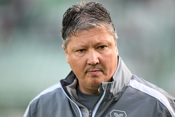 Прославеният нападател на ЦСКА националния отбор Валенсия Атлетико Компостела Селта