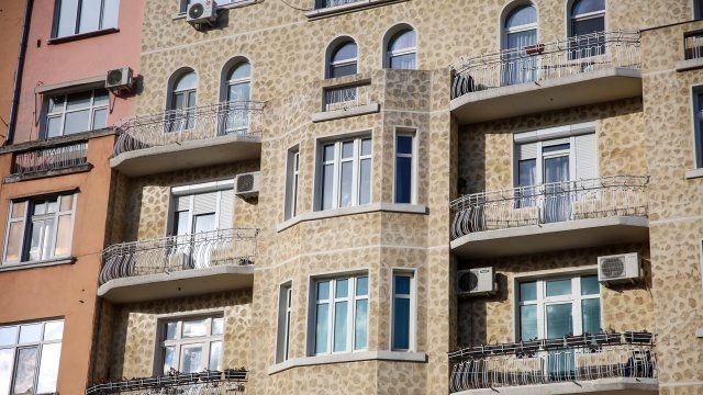 Високите цени на жилищата в София пренасочват част от купувачите