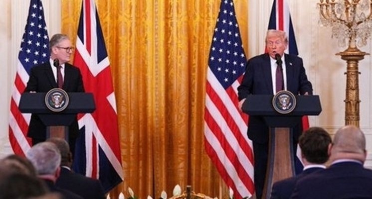 Британският премиер Киър Стармъратакува Доналд Тръмп след обидата на президента на САЩ срещу