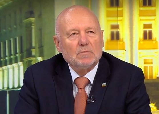 Съветът за мир е странна смесица между международна организация и