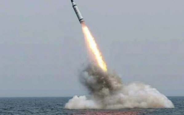 Северна Корея е изстреляла към Японско море неизвестен снаряд който изглежда