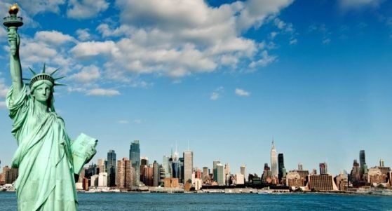 Около 3700 български студенти се очаква да заминат на студентски