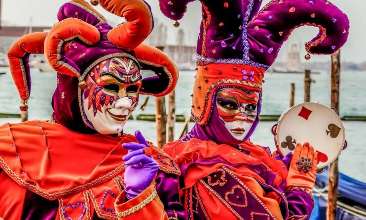 От 31 януари до 17 февруари Венеция отново се превръща