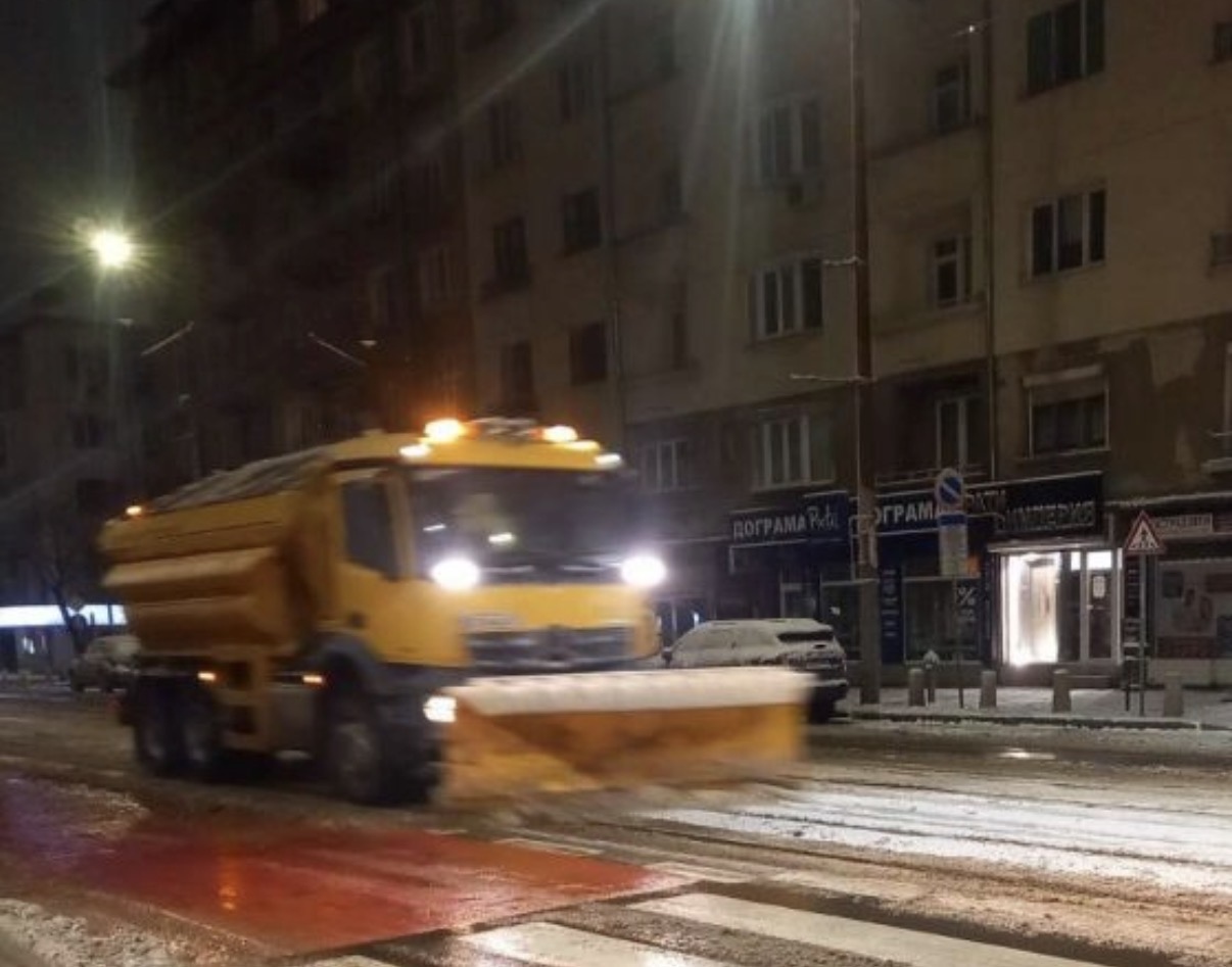 През изминалата нощ на територията на всички 24 района на