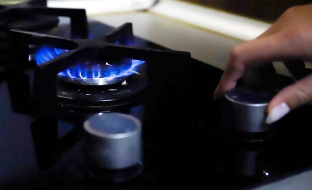 Фючърсите на европейския природен газ поевтиняват с над 12 към