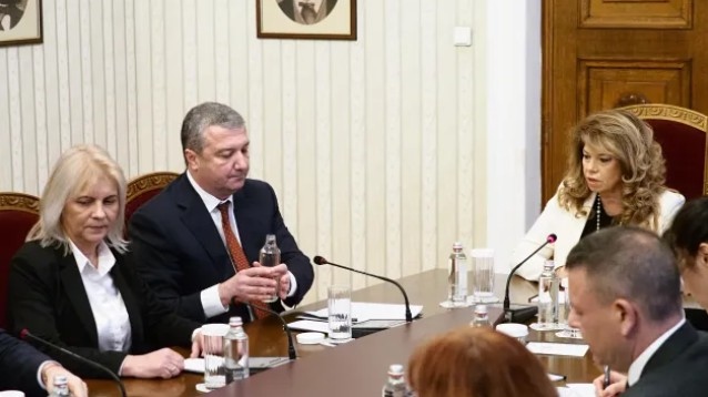 Представители на БСП – Обединена левица пристигнаха на Дондуков 2