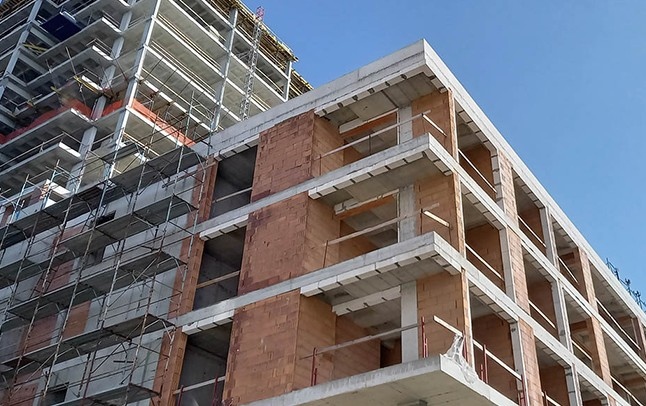 Продължава засиления строеж на сгради в цялата страна По данни