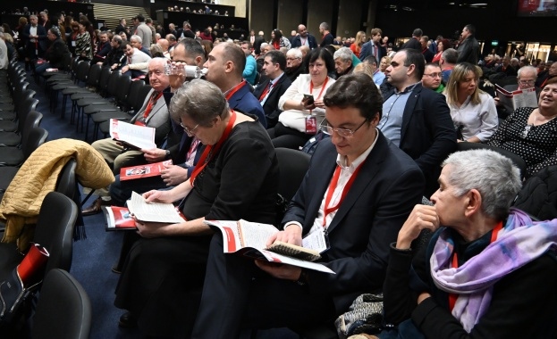 Крум Зарков е новият председател на БСП Това решиха делегатите