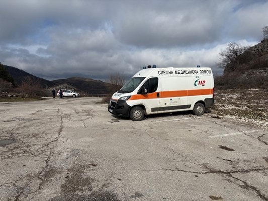 Почти веднага след убийството на Петрохан кемперът в който бяха