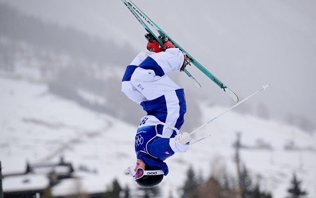 Първият трансджендър спортист в историята на зимните олимпийски игри се