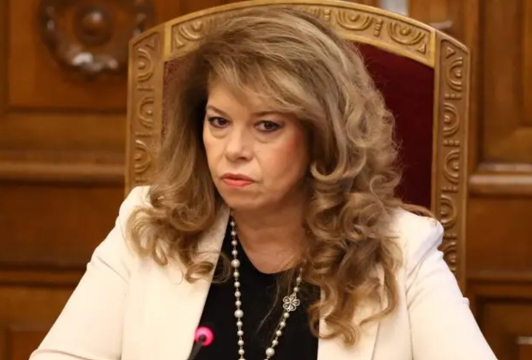 Държавният глава Илияна Йотова върна за ново обсъждане в Народното
