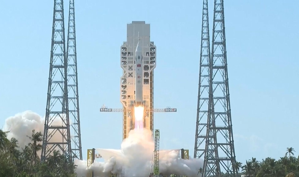 Китай успешно извърши комплексни летателни изпитания на новата ракета носител