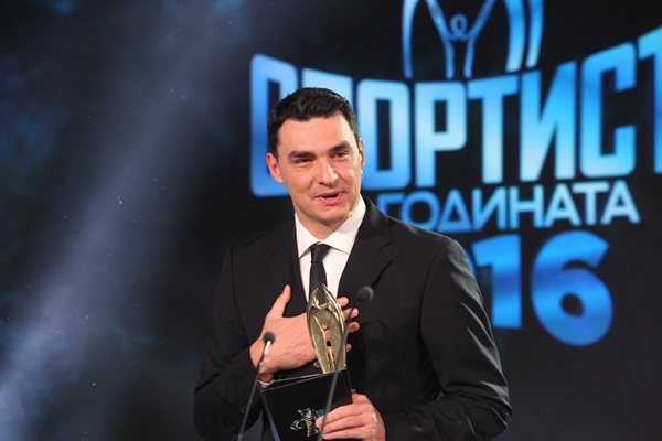 Волейболистът Владимир Николов може да влезе в политиката с поректа
