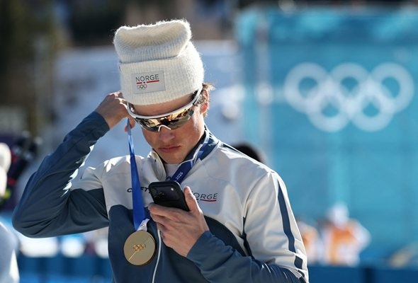 Златни Сребърни Бронзови Общо
1 Норвегия 8 3 7 18
2 Италия