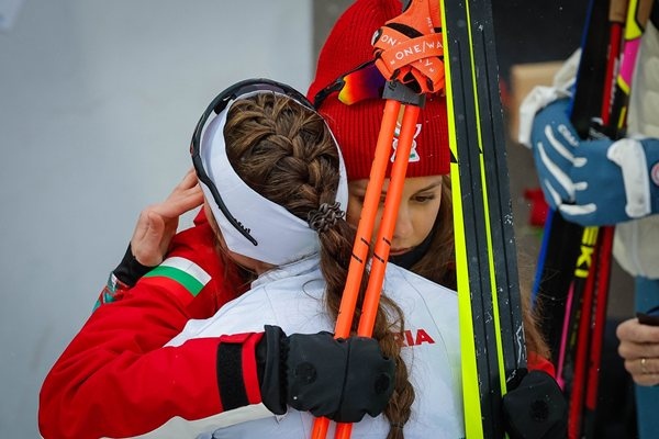 11 ч Ски алпийски гигантски слалом жени I манш Анина