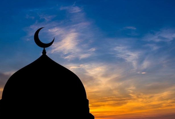 Мюсюлманите честват настъпването на месец Рамазан Това е време за