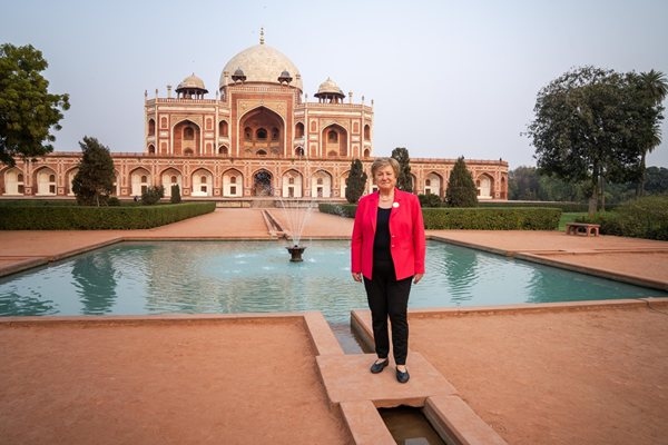 Кристалина Георгиева посети гробницата на Хумаюн в Делхи Това сподели