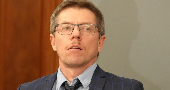 Назначеният за вицепремиер по честни избори Стоил Цицелков подаде оставка