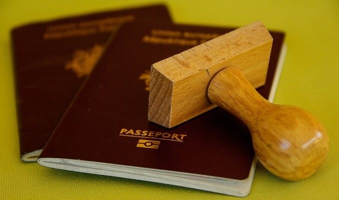 Британското правителство изпрати имейли до хиляди европейци на Острова с