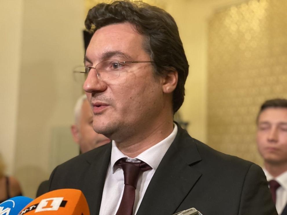 Ветото на президента Илияна Йотова беше бламирано заради осем народни