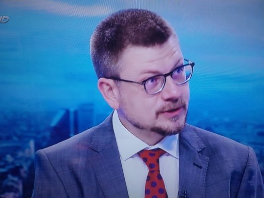 След като ВКС е обявил че г н Сарафов е нелегитимен