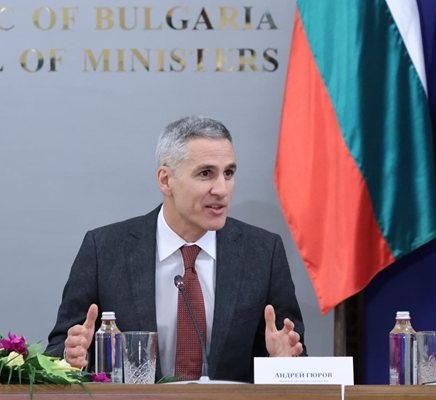 Премиерът Андрей Гюров свиква днес работна среща с министъра на енергетиката Трайчо Трайков