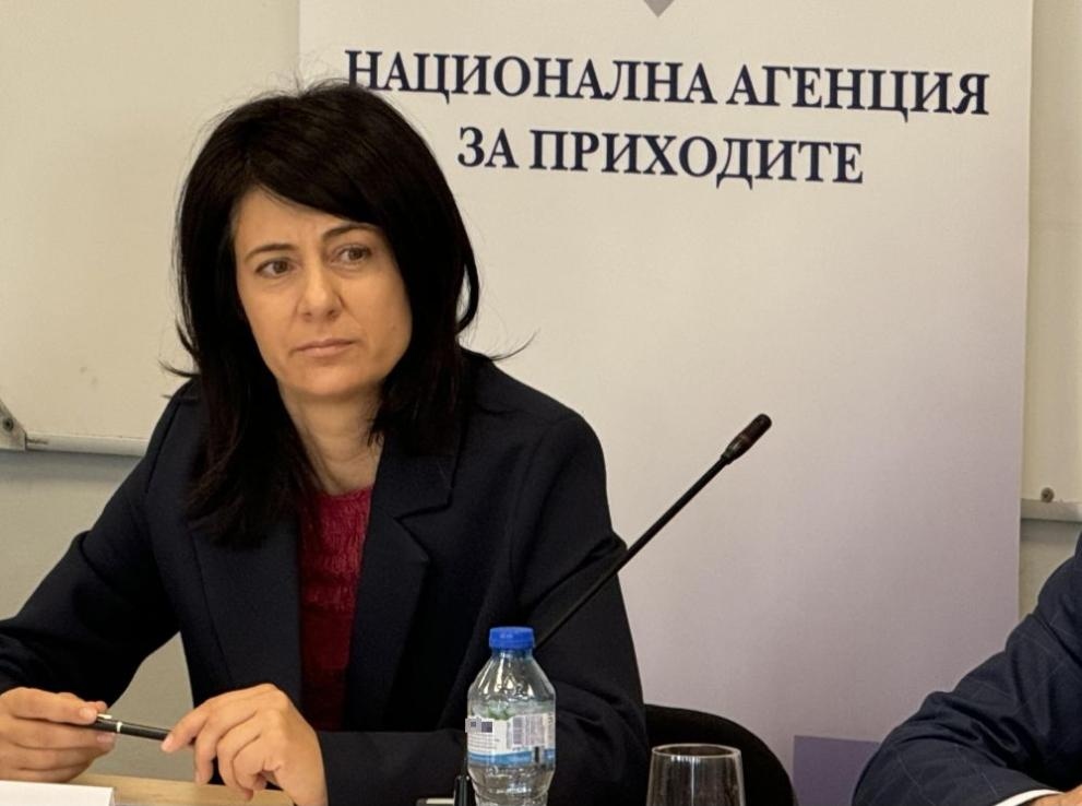 Служебното правителство освобождава изпълнителния директор на Националната агенция за приходите