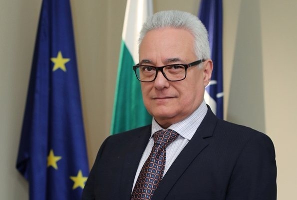 България не е във война НАТО не е във война