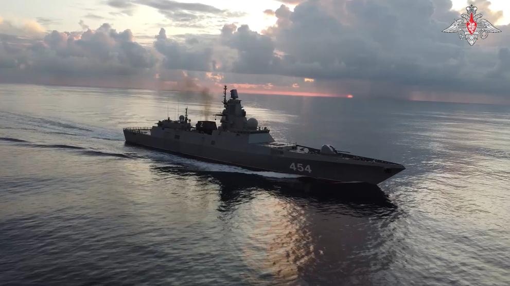 Украинските военни са поразили през нощта руски боен кораб в