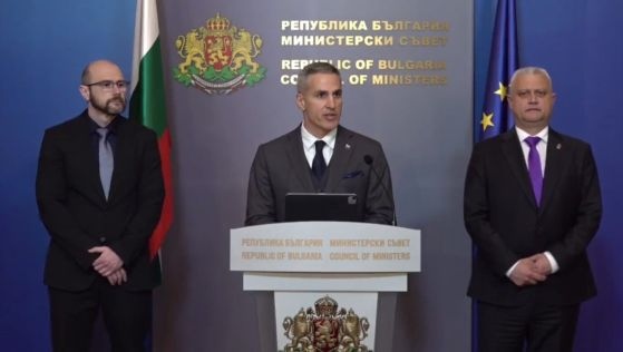 На извънреден брифинг тази вечер служебният кабинет алармира че прокуратурата постоянно