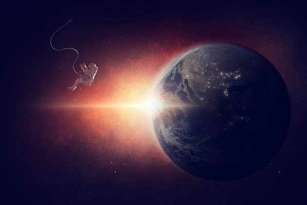 Русия планира да разположи ядрено оръжие в Космоса за да