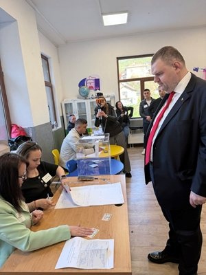 Днес българските граждани избират в каква държава искат да живеят