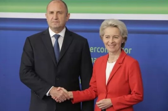 Урсула фон дер Лайен очаква с нетърпение сътрудничеството с Румен