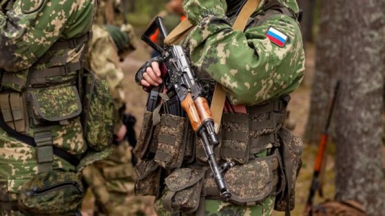 Няколко руски войници сражаващи се в Източна Украйна са обвинени