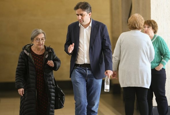 Делото срещу бившия лидер на Продължаваме промяната  Кирил Петкови срещу съпредседателя