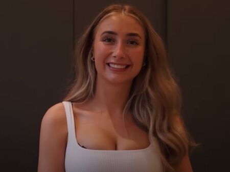 Когато звездата от OnlyFans Лили Филипс преспа със 101 мъже